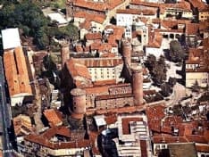 IVREA - Opposizioni furenti: «Istituzioni a loro uso e consumo»