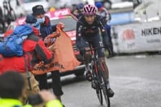 GIRO D'ITALIA - Egan Bernal vince anche la sedicesima tappa ed è sempre più Maglia Rosa - FOTO