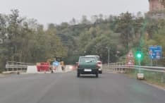 LOMBARDORE - Non solo cantieri sulla 460: lavori in corso e semaforo anche sulla provinciale 267, l'unica «via di fuga»