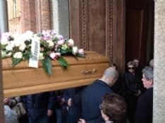 CASTELLAMONTE - Una folla immensa per l'estremo saluto alla povera Gloria Rosboch - VIDEO