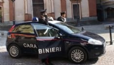 SAN BENIGNO CANAVESE - Sfasciano la sala d'attesa della stazione Gtt: denunciati dai carabinieri