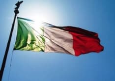 CUORGNE' - 25 Aprile, ieri e oggi tricolore sui balconi