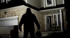 CUORGNE' - Muore la padrona di casa: i ladri le svaligiano la villa. Un furto da 100 mila euro