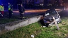 FELETTO - Esce di strada sulla 460 e si schianta nel fosso - FOTO