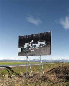 CANAVESE - Le discariche abusive diventano una «mostra» stradale per sensibilizzare i cittadini - FOTO