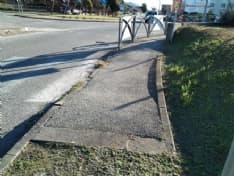 BOLLENGO - Un marciapiede più sicuro lungo la statale - FOTO