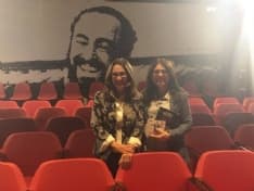 LEINI - La moglie di Pavarotti visita il teatro dedicato al maestro
