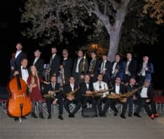 CASTELLAMONTE - «Musica e Arte»: è il momento della «Strange Band»