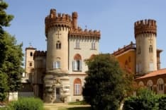 FAVRIA - Il castello dei marchesi del Monferrato è in vendita