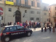 IVREA - Presidio davanti al Comune contro il terrorismo - VIDEO