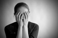 CASELLE - Subisce ripetute violenze sessuali dall'uomo che la ospita nella propria abitazione: indagini in corso