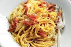 FOOD - Il «Carbonara Gate», una storia di violenza