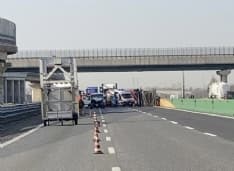 TRAGEDIA SULLA A4 TORINO-MILANO - Incidente stradale a Chivasso, un morto - FOTO