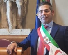 OZEGNA - Il sindaco Bartoli contro la Regione: «Contributi erogati a chi aveva già i soldi»