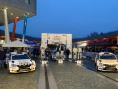 RALLY - Loris Ghelfi e Roberto Ruggeri su Skoda Fabia hanno vinto la «Ronde del Canavese»