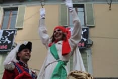 IVREA - Anche senza Carnevale rivive la leggenda di Violetta - VIDEO