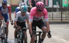 IL GIRO D'ITALIA IN CANAVESE - Tanta gente nei paesi per vedere il passaggio della corsa - FOTO e VIDEO