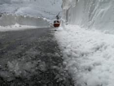 CERESOLE REALE - Via la neve, riapre la strada che sale fino al Serrù - FOTO