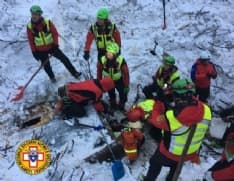 SLAVINA SULL'HOTEL RIGOPIANO - Fine delle operazioni: gli angeli del soccorso tornano a casa - FOTO e VIDEO