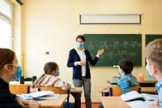 CANAVESE - Dopo le feste mascherine Ffp2 o Ffp3 a scuola per prof e personale