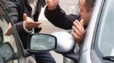 CALUSO - Truffa dello specchietto: malvivente tenta il colpo a danno di due automobilisti di Candia