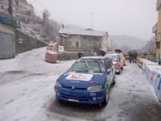 METEO CANAVESE - Piove e nevica in tutta la zona, sospese le partenze al rally Ronde del Canavese - FOTO