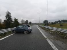 INCIDENTE SULLA TORINO-CASELLE - Operaio investito allo svincolo della 460: portato in elicottero al Cto