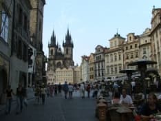 IVREA - Gita a Praga non autorizzata: studenti da punire?