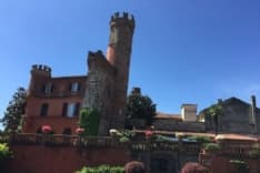 RIVAROLO CANAVESE - Il «castellazzo» è in vendita: si cerca un nuovo proprietario. Prezzo top secret