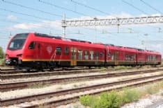 IVREA-AOSTA - Treni bimodali: primi viaggi di collaudo sulla linea Rfi
