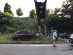 RIVAROLO - Incidente stradale sulla circonvallazione, un ferito: ponte pericolante dopo lo schianto - FOTO E VIDEO