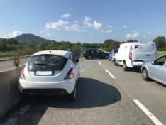 CHIVASSO - Schianto sulla statale 11: due automobilisti feriti