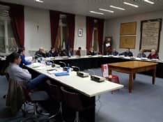 MAI DIRE CONSIGLIO - A Castellamonte frazioni scippate e discorsi del caz...