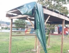 CASTELLAMONTE - Vandali sfasciano gli orti giardini sociali di via Olivetti - FOTO