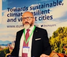 Messaggi: Brucia il futuro