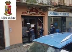 RIVAROLO-CUORGNE' - Furto di monete rare e preziose: la polizia chiude otto compro oro - FOTO