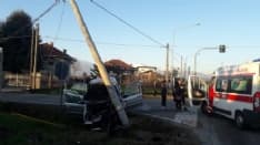 CICONIO - Brutto incidente stradale all'incrocio per Feletto: due auto distrutte e tre feriti di Bairo e Lusigliè - FOTO