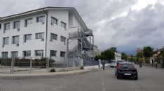 RIVAROLO CANAVESE - Vandali alla media Gozzano, allagate le aule: scuola quasi interamente chiusa