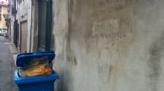 CUORGNE' - Spunta un duce sul muro di una casa - FOTO