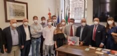 CASTELLAMONTE - Le opere in ceramica degli studenti del Faccio per celebrare i 50 anni della Regione