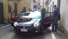 RIVAROLO - FURTI IN CASA: CARABINIERE FUORI SERVIZIO BLOCCA DUE DONNE - VIDEO