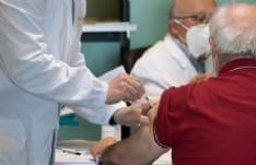 CANAVESE - Dal 4 ottobre via libera alla terza dose del vaccino nelle Rsa e ai pensionati over 80