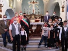 INGRIA - Inaugurato il nuovo altare della chiesa - FOTO