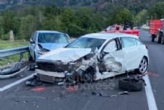 SETTIMO VITTONE - Si schianta con l'auto poi scappa, ritrovato in Valle d'Aosta: guidava con la patente revocata