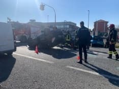 CASELLE - Incidente stradale tra quattro auto: tre feriti - FOTO