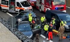 MORTALE SULL'AUTOSTRADA - Schianto a Rondissone sulla A4 Torino-Milano, tragico bilancio: una donna morta e due feriti