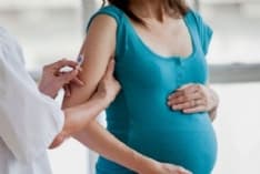 CHIVASSO - Vaccino, giornata dedicata alle donne in gravidanza e alle neo mamme