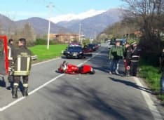 CASTELLAMONTE - Ragazzo si schianta con la motocicletta - FOTO