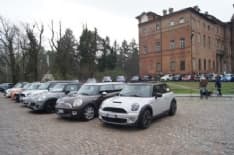 COLLERETTO GIACOSA - Domenica il raduno delle mitiche Mini