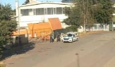 BORGARO - Quattro minori e una donna sorpresi a rubare all'ecocentro